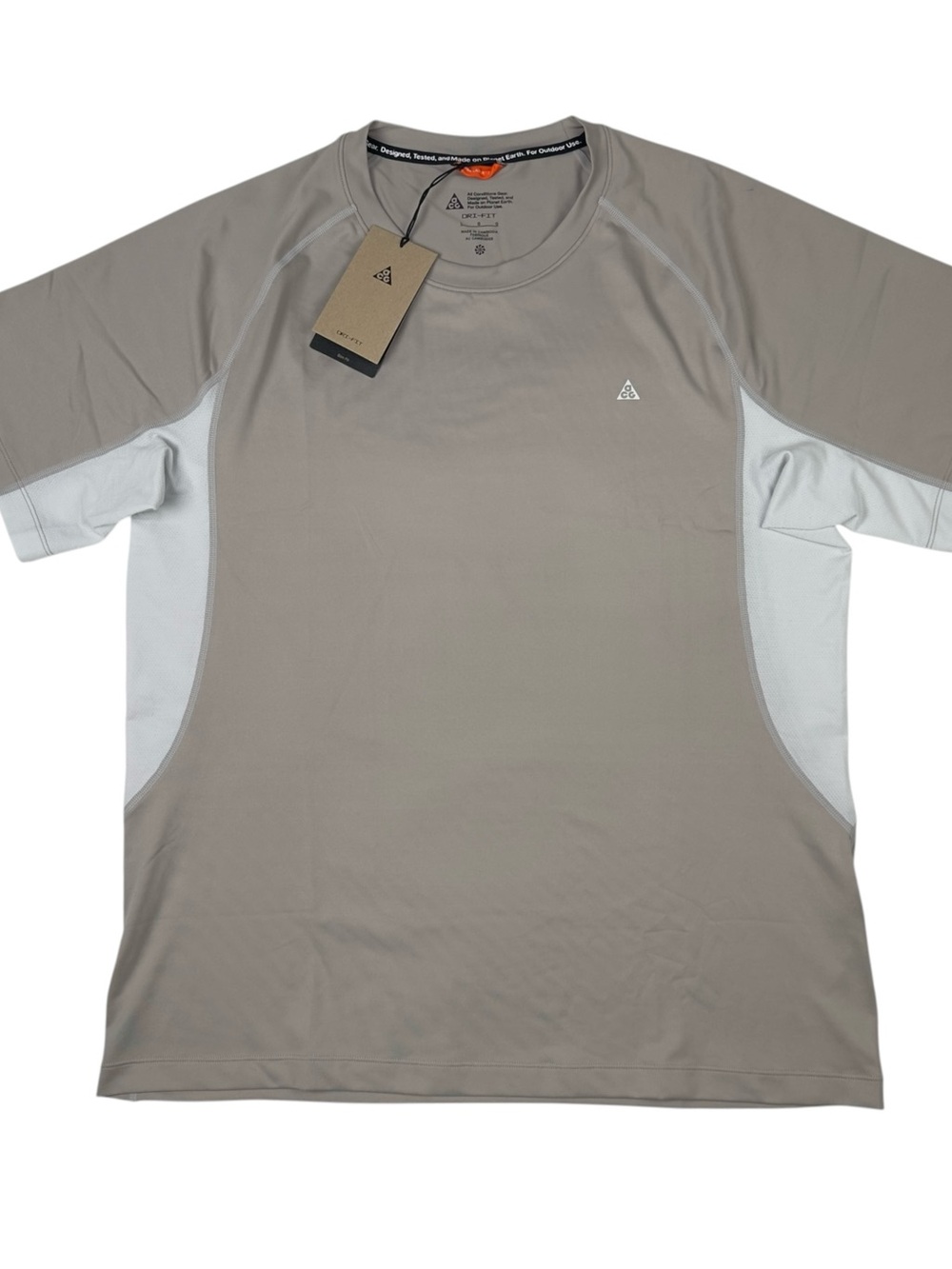 Nike ACG Wildsee Mens L Dri-FIT Short-Sleeve Base Layer Grey Top Running Trail